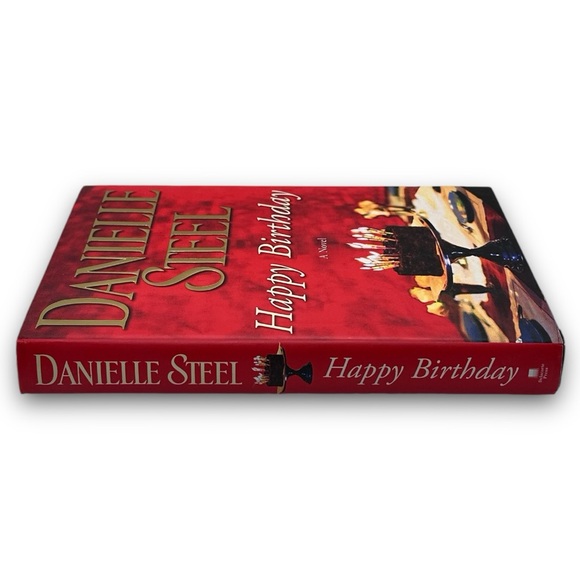 ⚡️3/$24⚡️ Happy Birthday: A Novel by Danielle Steel [Hardcover] book - Picture 3 of 3